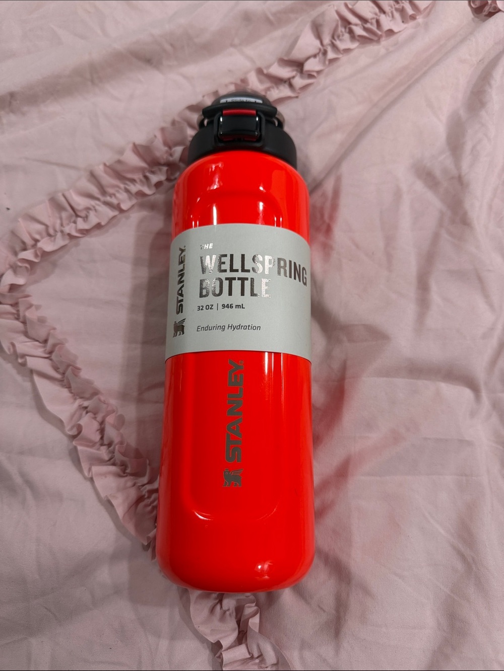 32oz Stanley blazing orange color wellspring Bottle